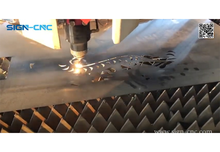 SIGN-CNC 光纤激光切割机切割金属板材